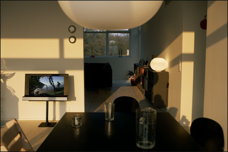 Click to enlarge B&O BeoVision 8