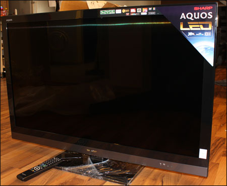 Klik for større billede Sharp LE705 hands-on