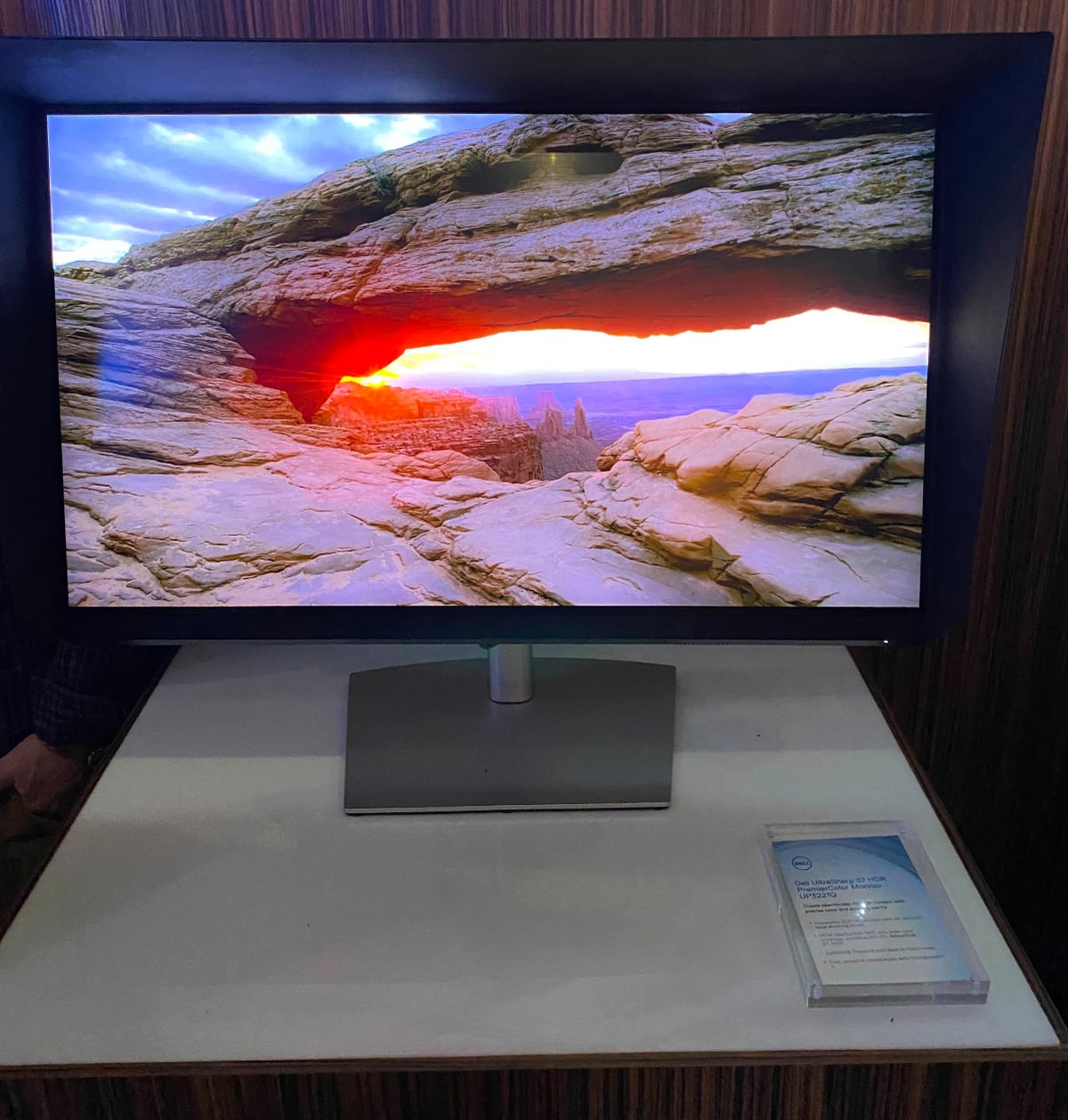 Dell UP3221Q miniLED LCD monitor Dell UP3221Q miniLED LCD monitor