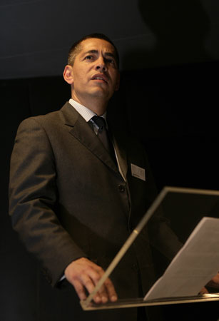 Kenneth Plummer, DR
