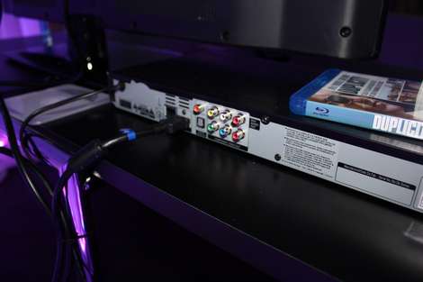 LG BD570