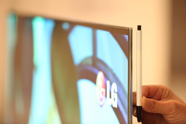 LG vil introducere 55-tommer OLED-TV på CES 2012