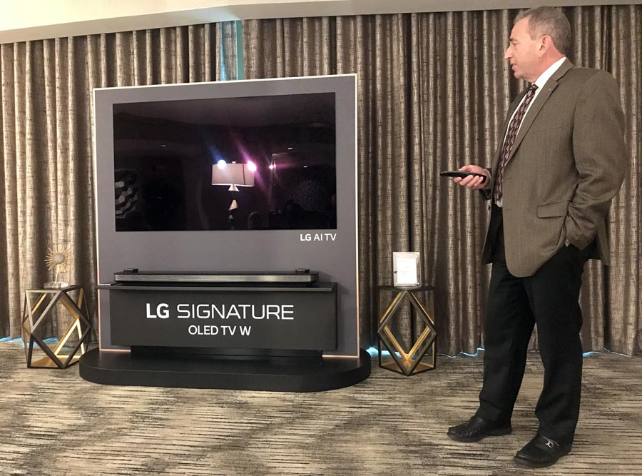 LG C8 OLED LG W8 OLED