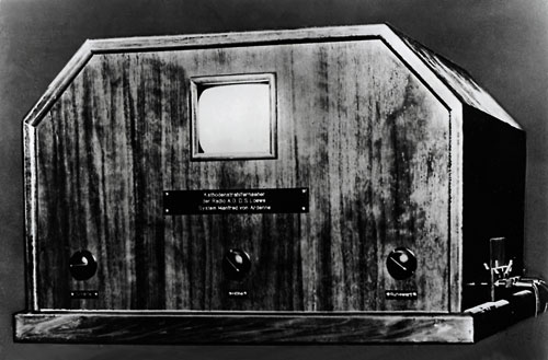 Første Loewe Tv fra 1933