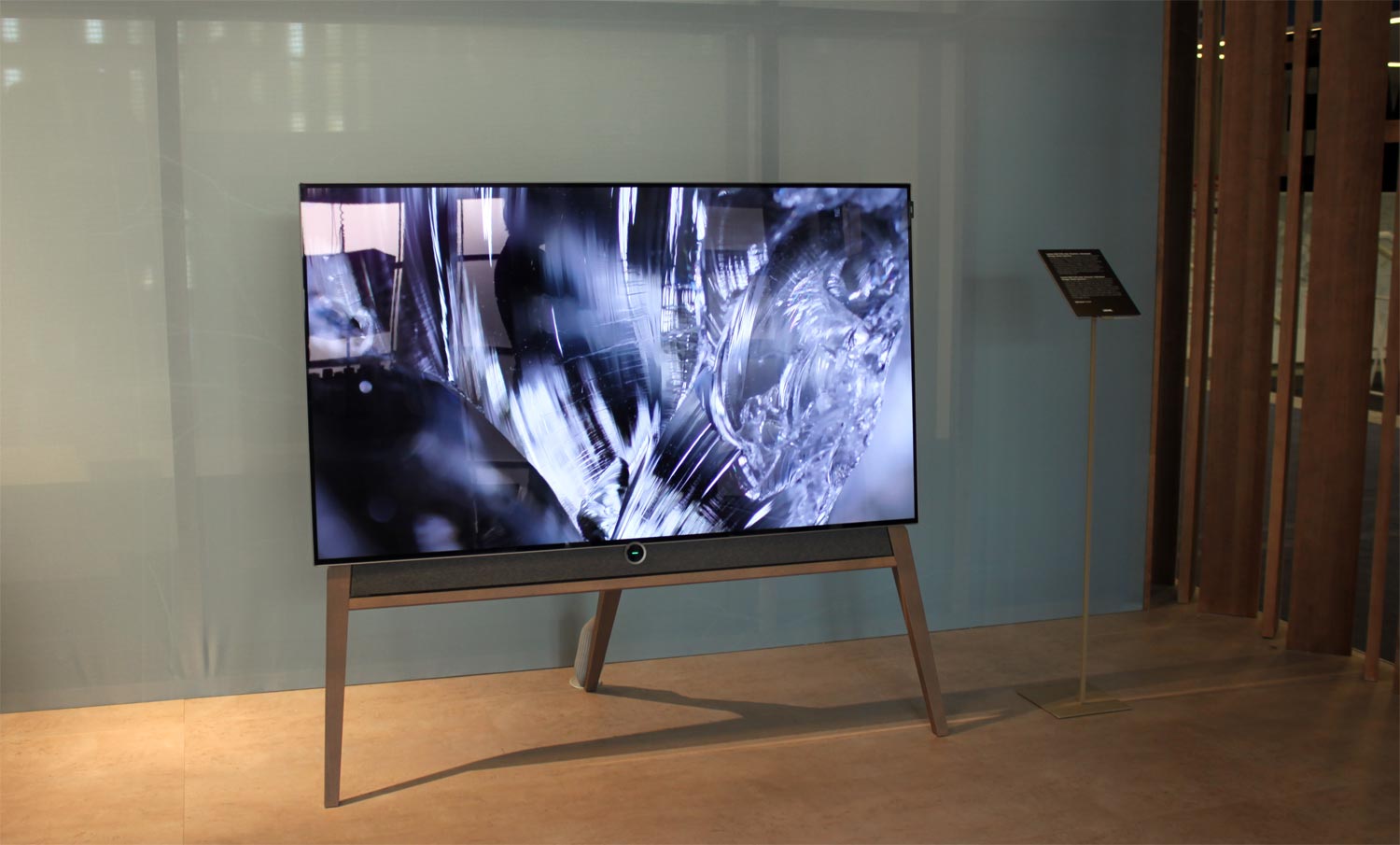 Loewe OLED Loewe OLED