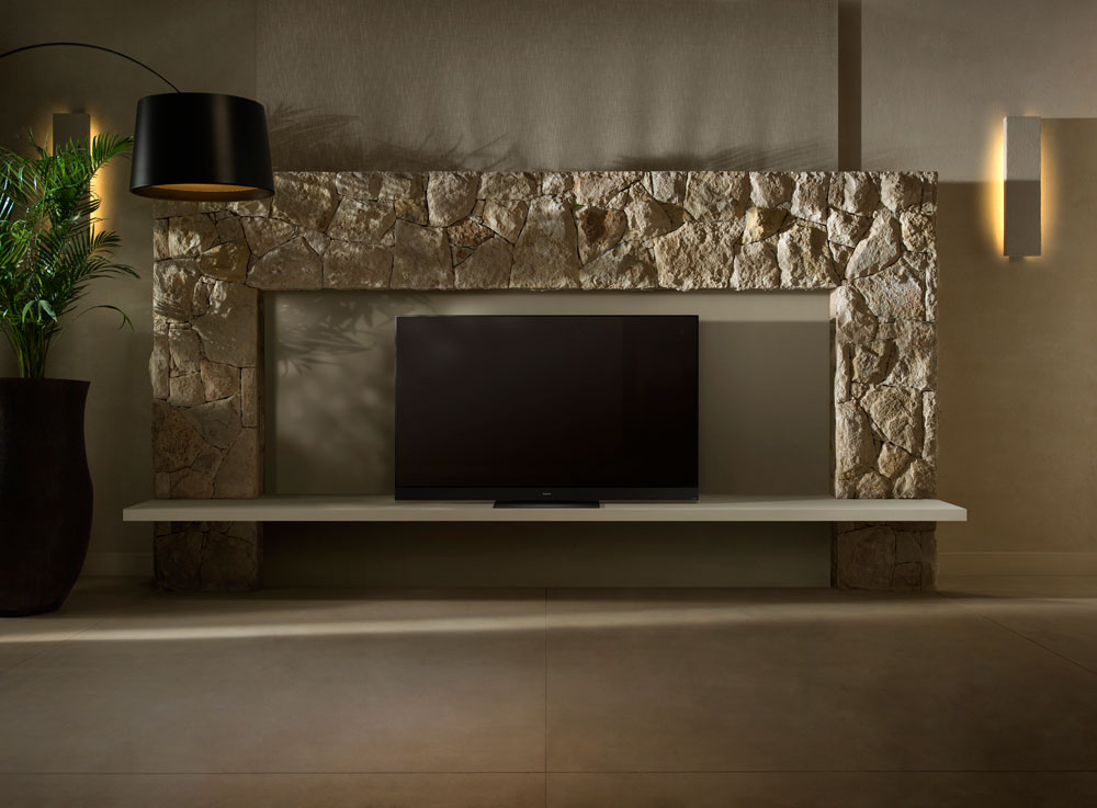 Panasonic GZ2000 OLED Panasonic GZ2000 OLED