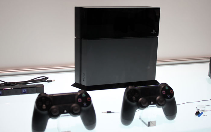 Første oplevelse med PlayStation 4