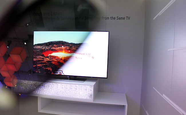 Klik for større billede Samsungs demonstrerer MultiView