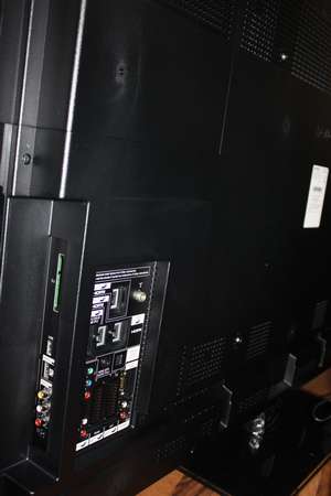 Sharp LE700