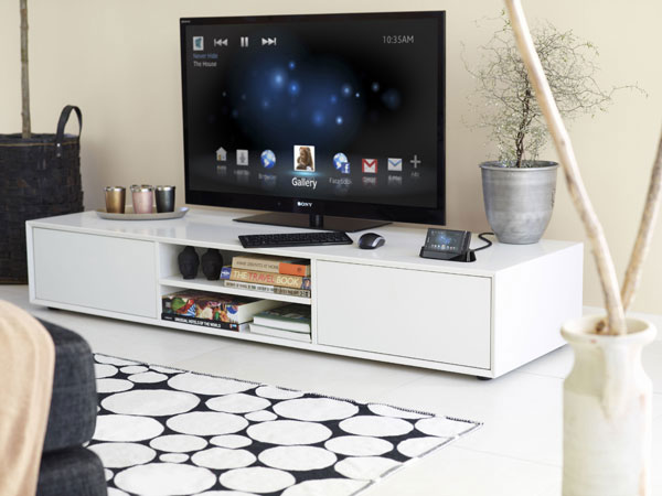 Sony SmartDock fører smartphone-skærmen op på Tv-skærmen