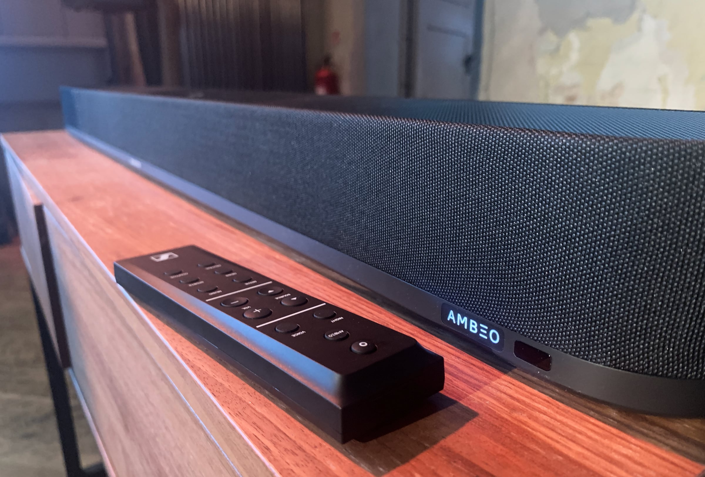 Skjult Melankoli frelsen Sennheisers mindre Ambeo Plus soundbar spiller stadig godt - FlatpanelsDK