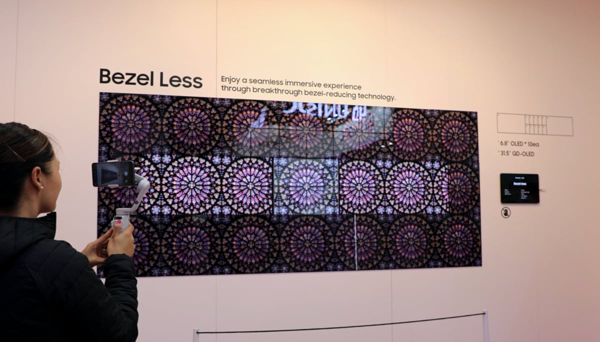 Bezel-less OLED Bezel-less OLED