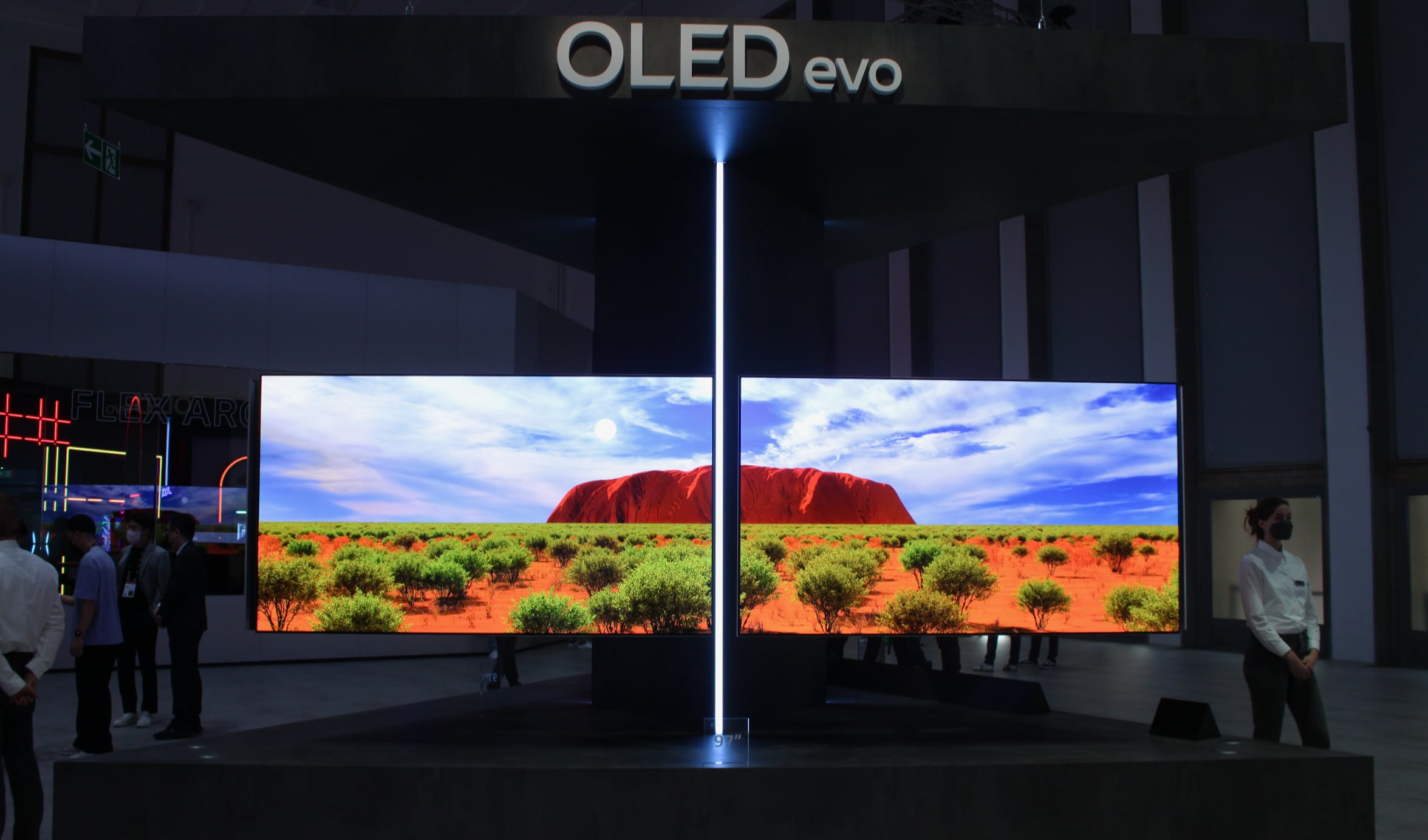 LG 97 4K OLED