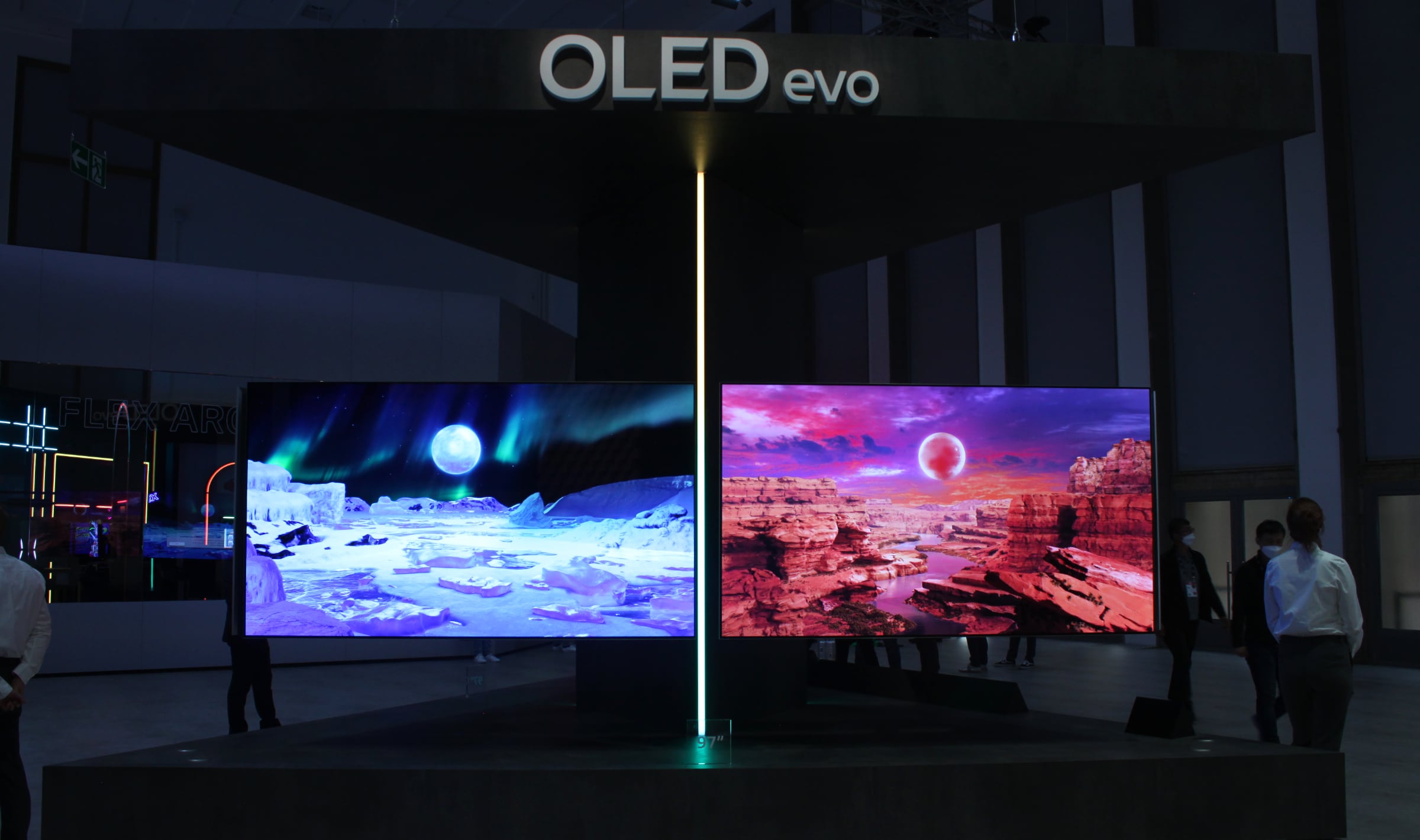 Nøjagtig bind Magtfulde Første kig: 240Hz OLED, 97" 4K OLED og LG Flex - FlatpanelsDK