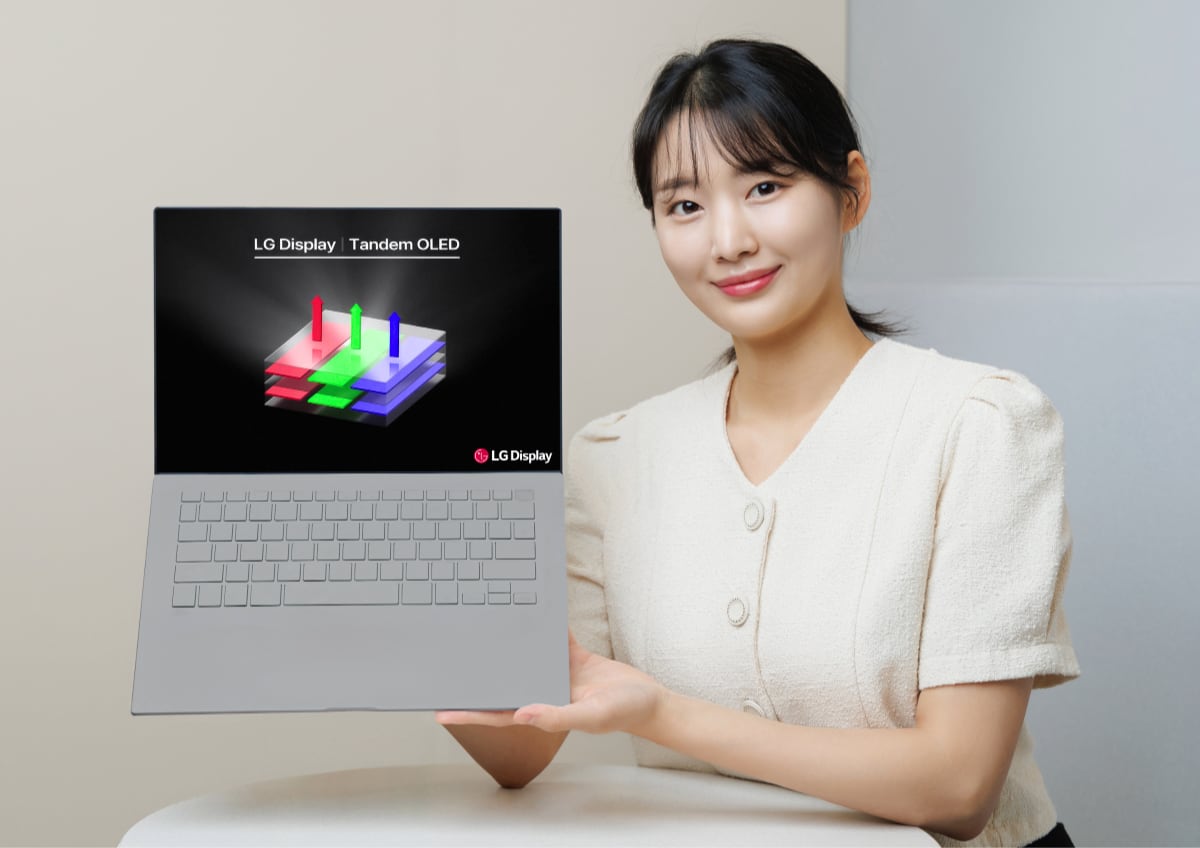Tandem OLED laptop Tandem OLED laptop