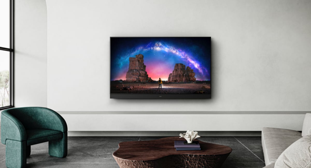 Panasonic LZ2000 OLED TV