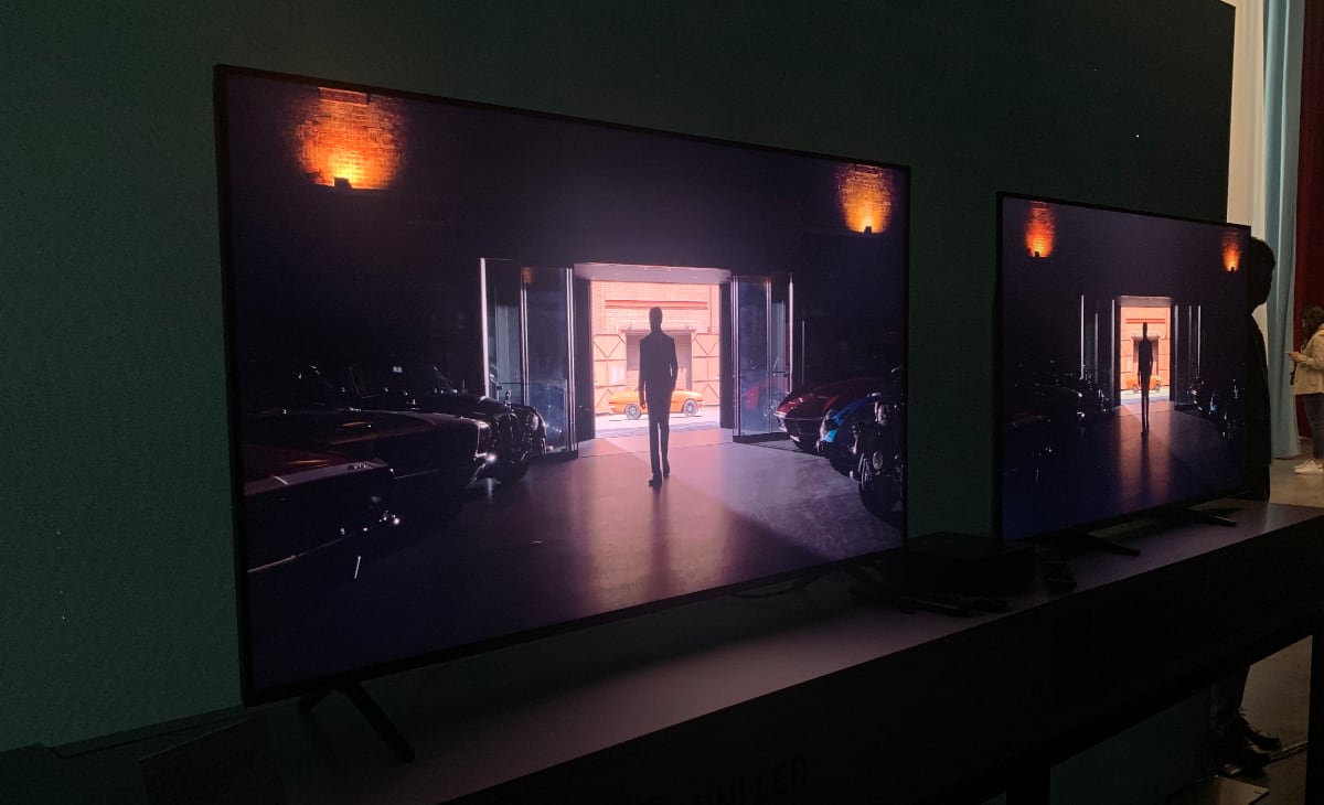Panasonic miniLED LCD