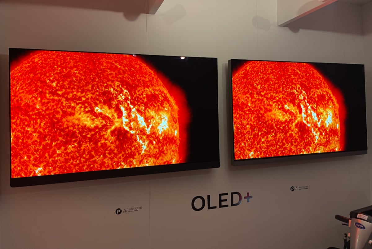 MLA vs. MLA 2 OLED MLA vs. MLA 2 OLED